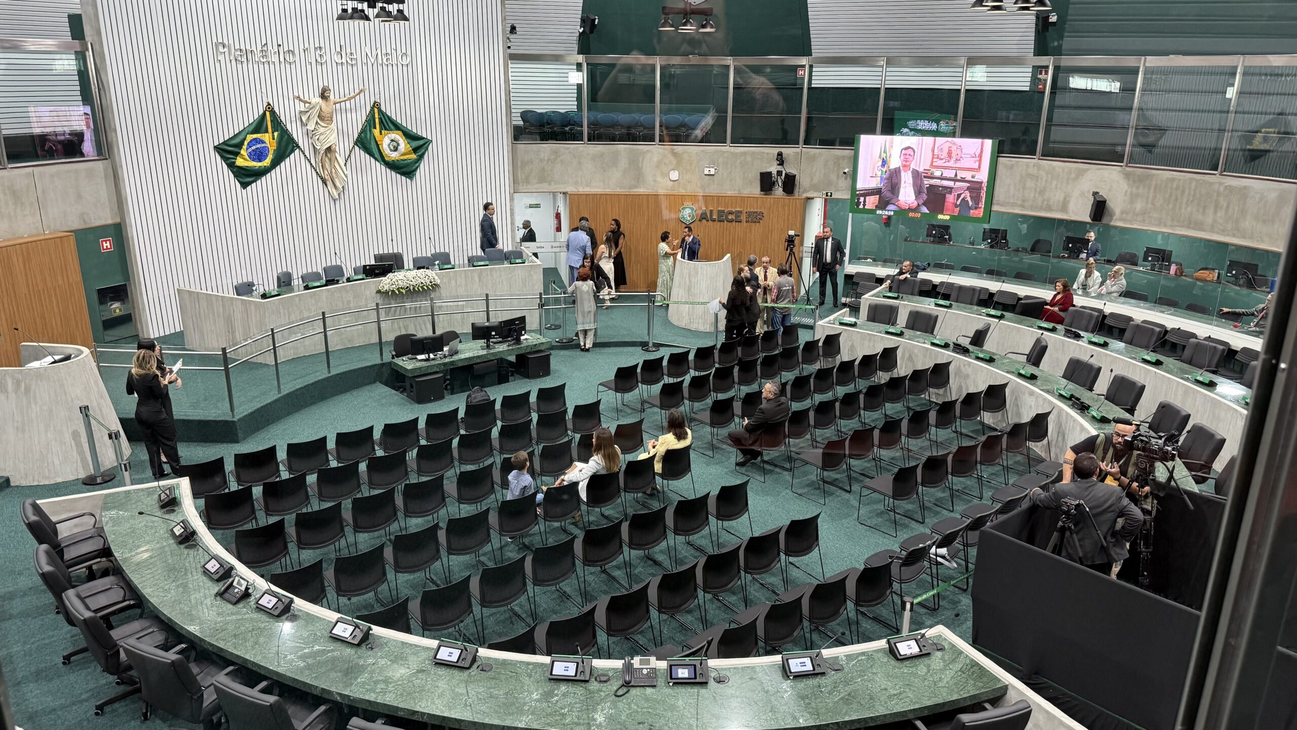Assembleia retoma sessões plenárias com mudanças no Regimento Interno