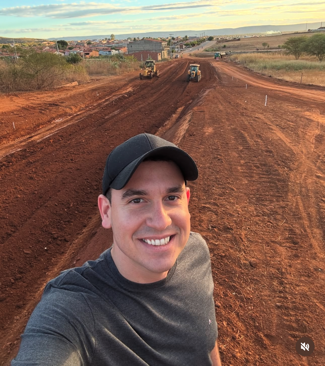 Novo Oriente: Prefeito Eduardo Coelho acompanha avanço da obras da CE rumo a Santa Maria